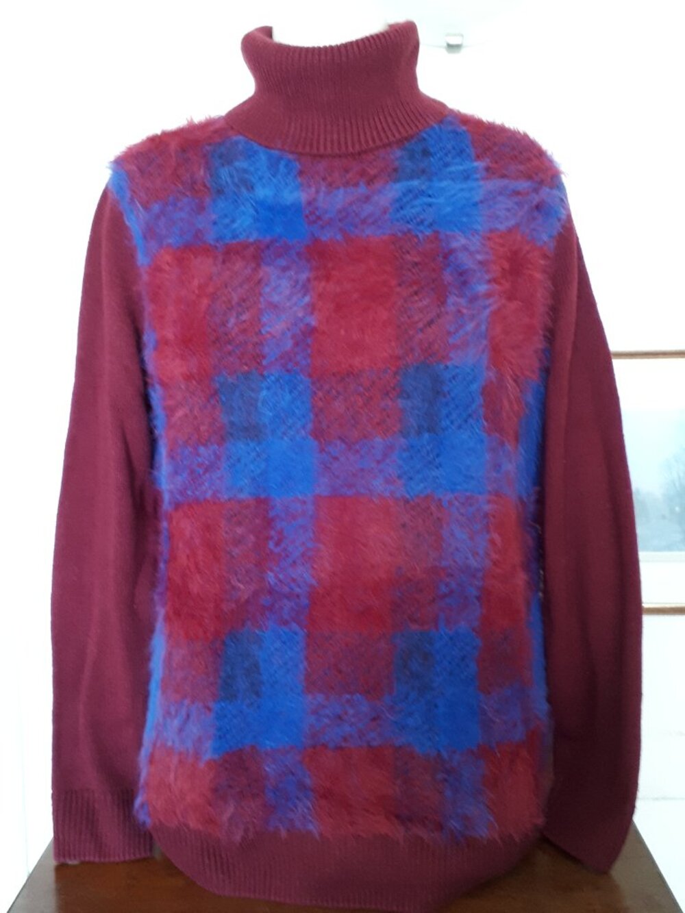 Sweater - Sz Large - Burgundy & Deep Blue - Turtleneck/Long Sleeves